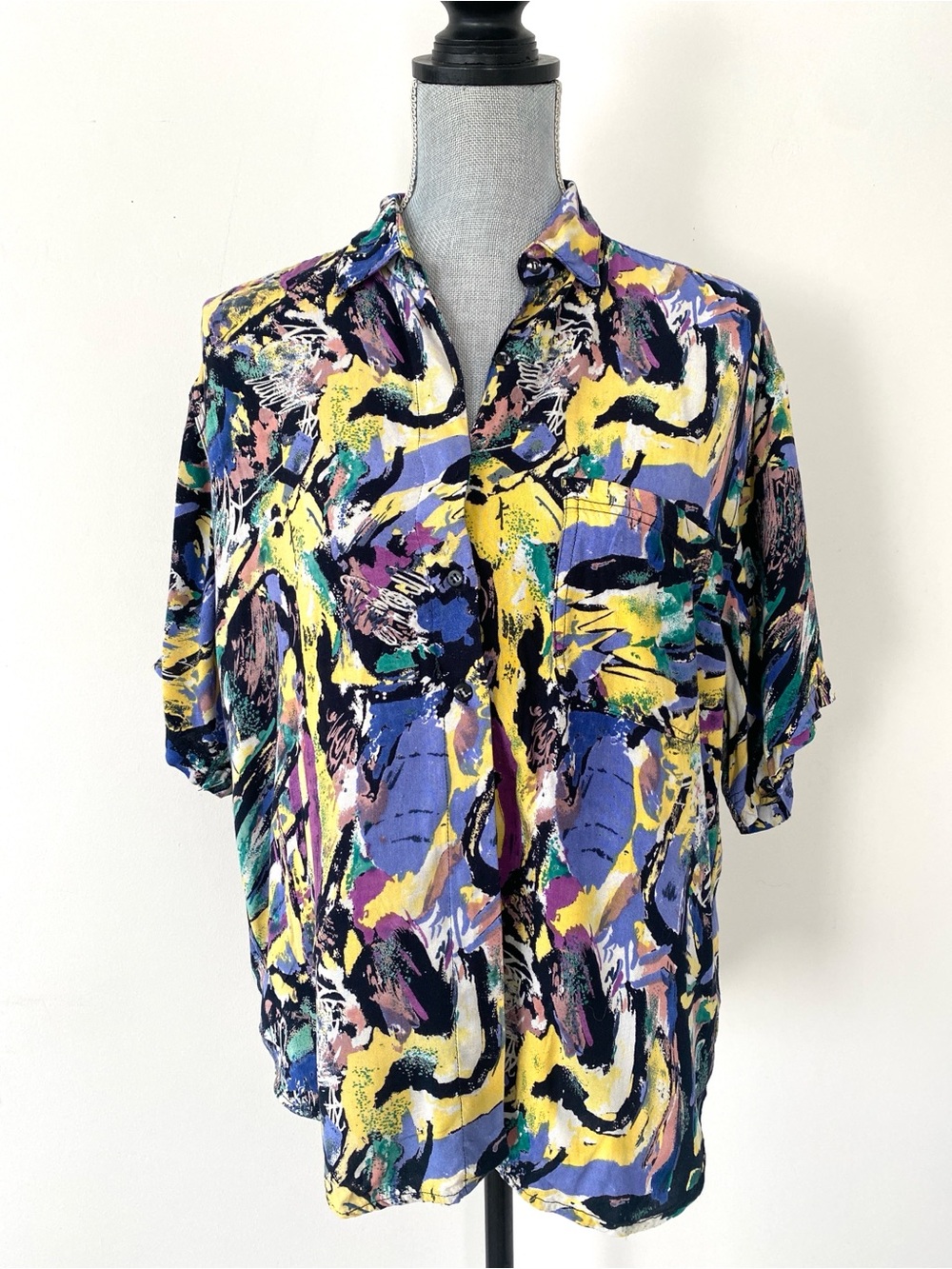 Xinqu by Goouch Vintage 80s Rayon Multicolor Abstract Short Sleeve Sz S